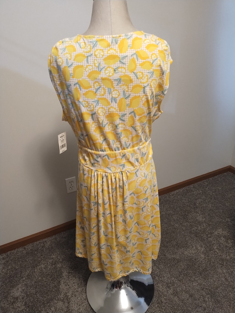 Lands' End Yellow Lemon-Print Wrap Dress - Picture 2 of 6
